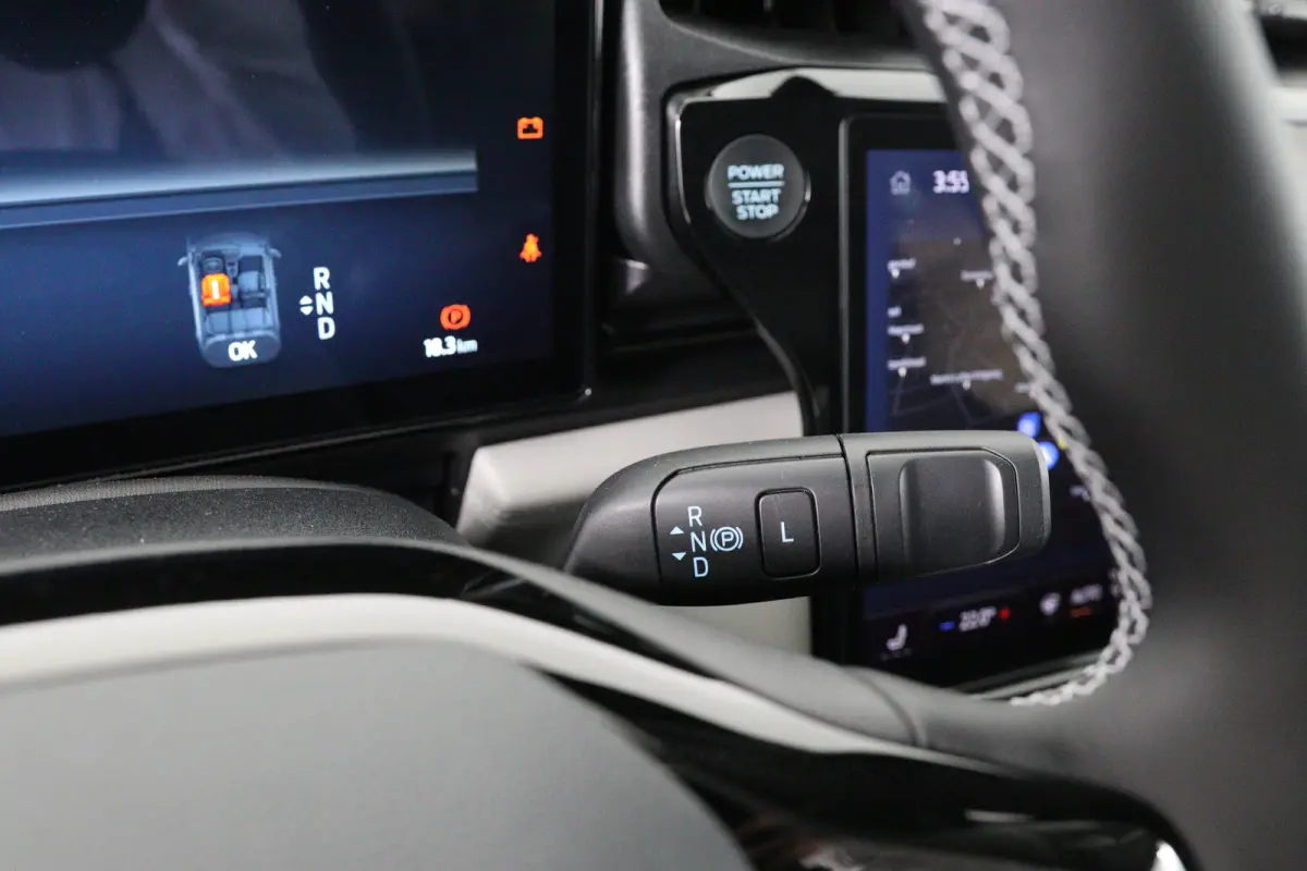 44 kWh | Winter Pack | Camera | Parkeersensoren | Navigatie | Apple Carplay & Android Auto |