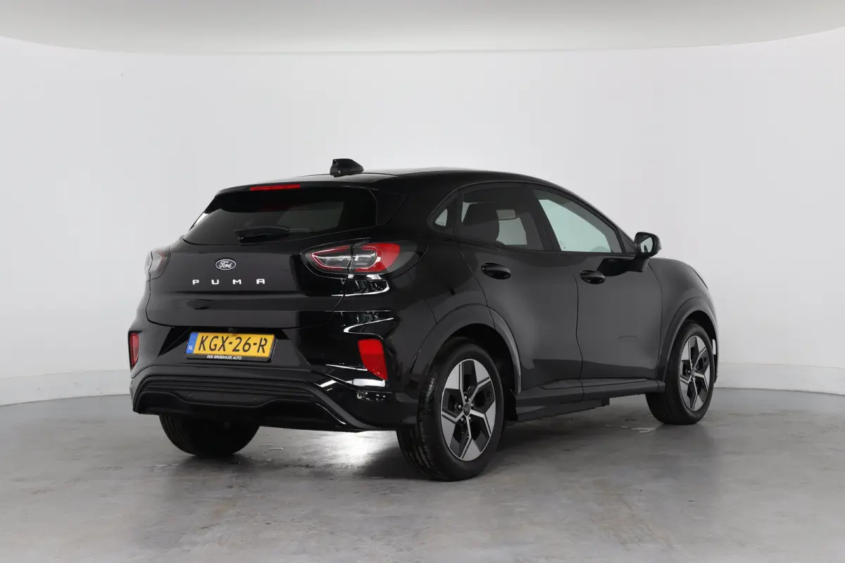 44 kWh | Winter Pack | Camera | Parkeersensoren | Navigatie | Apple Carplay & Android Auto |