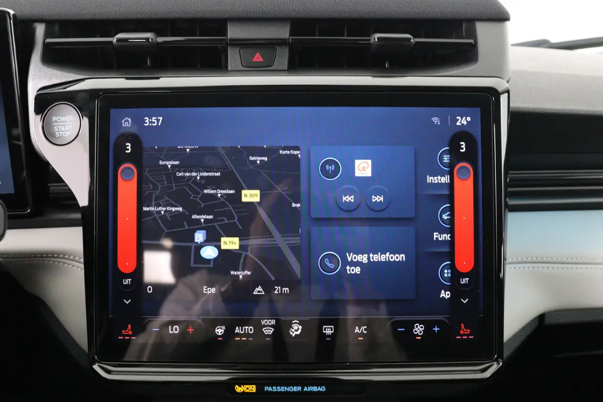 44 kWh | Winter Pack | Camera | Parkeersensoren | Navigatie | Apple Carplay & Android Auto |