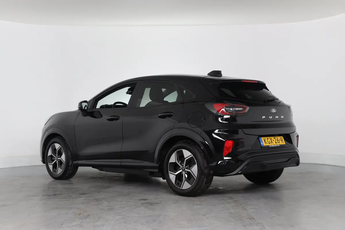 44 kWh | Winter Pack | Camera | Parkeersensoren | Navigatie | Apple Carplay & Android Auto |