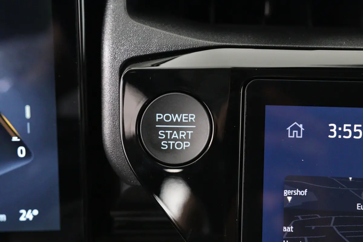44 kWh | Winter Pack | Camera | Parkeersensoren | Navigatie | Apple Carplay & Android Auto |
