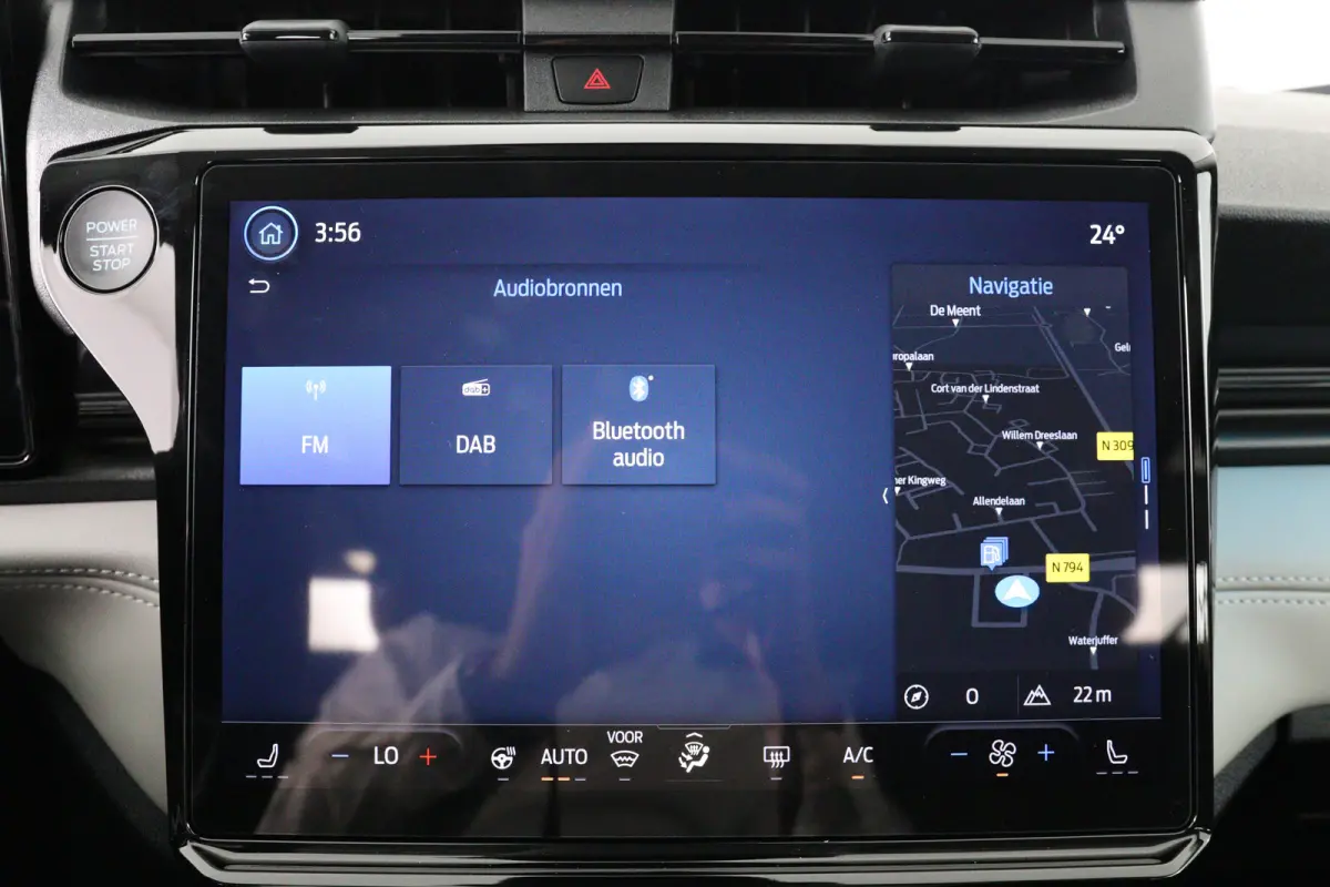 44 kWh | Winter Pack | Camera | Parkeersensoren | Navigatie | Apple Carplay & Android Auto |