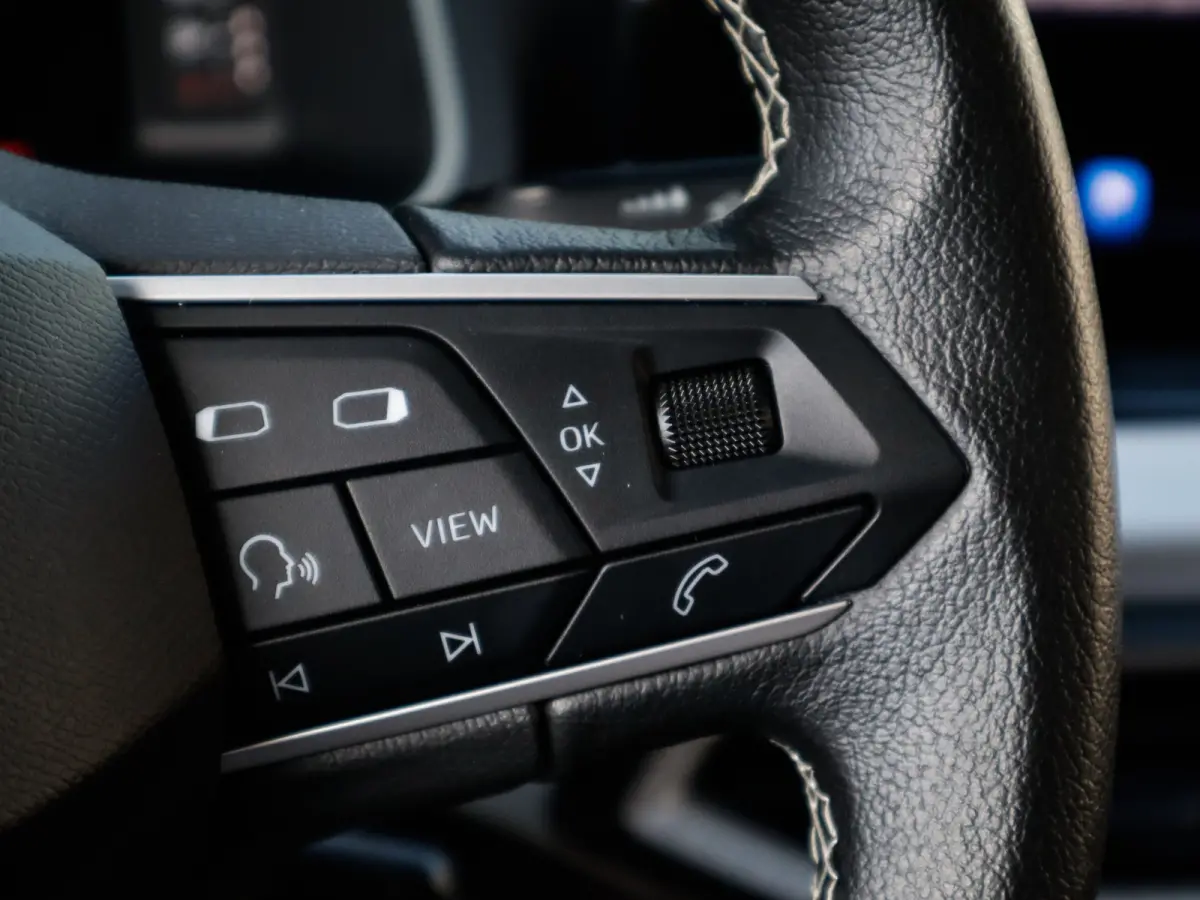 1.0 EcoTSI Style Business Connect 1e-Eig. & Dealer-Onderh. BOVAG-Garantie. NL-Auto.