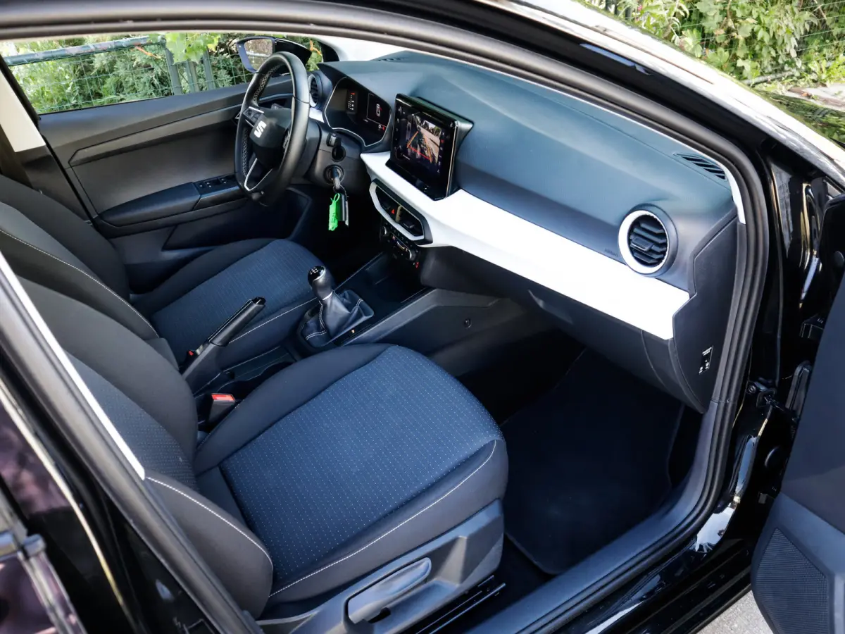 1.0 EcoTSI Style Business Connect 1e-Eig. & Dealer-Onderh. BOVAG-Garantie. NL-Auto.