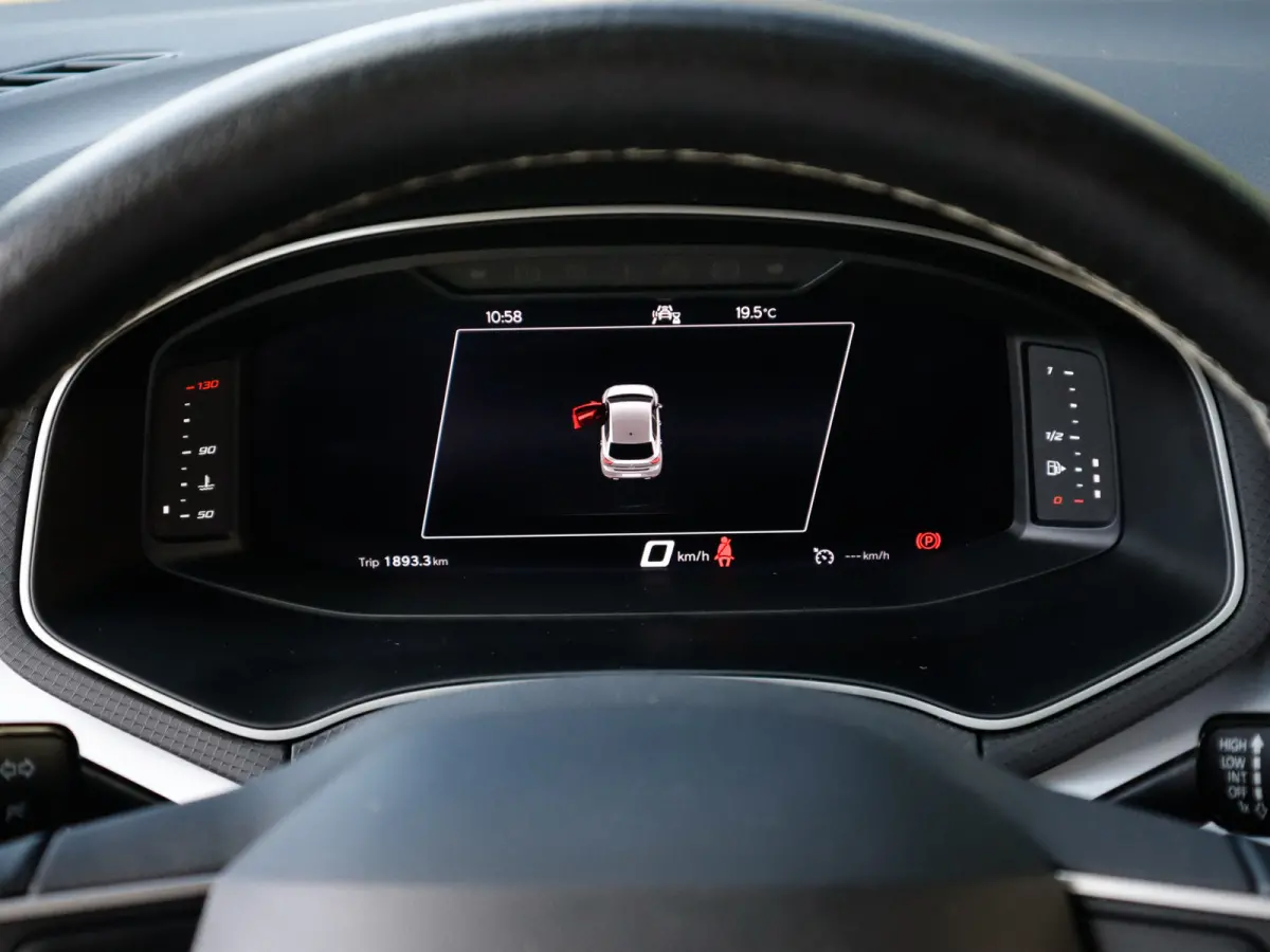 1.0 EcoTSI Style Business Connect 1e-Eig. & Dealer-Onderh. BOVAG-Garantie. NL-Auto.