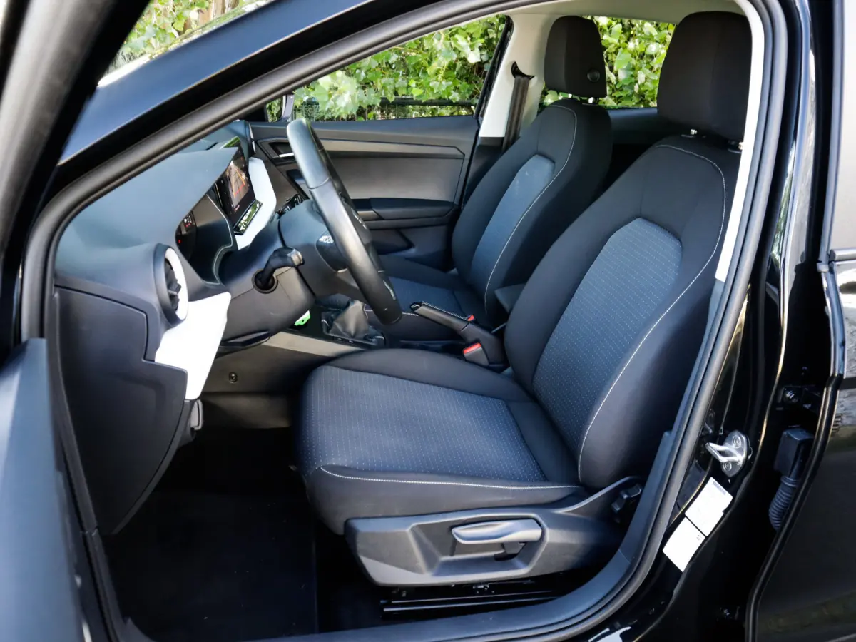 1.0 EcoTSI Style Business Connect 1e-Eig. & Dealer-Onderh. BOVAG-Garantie. NL-Auto.