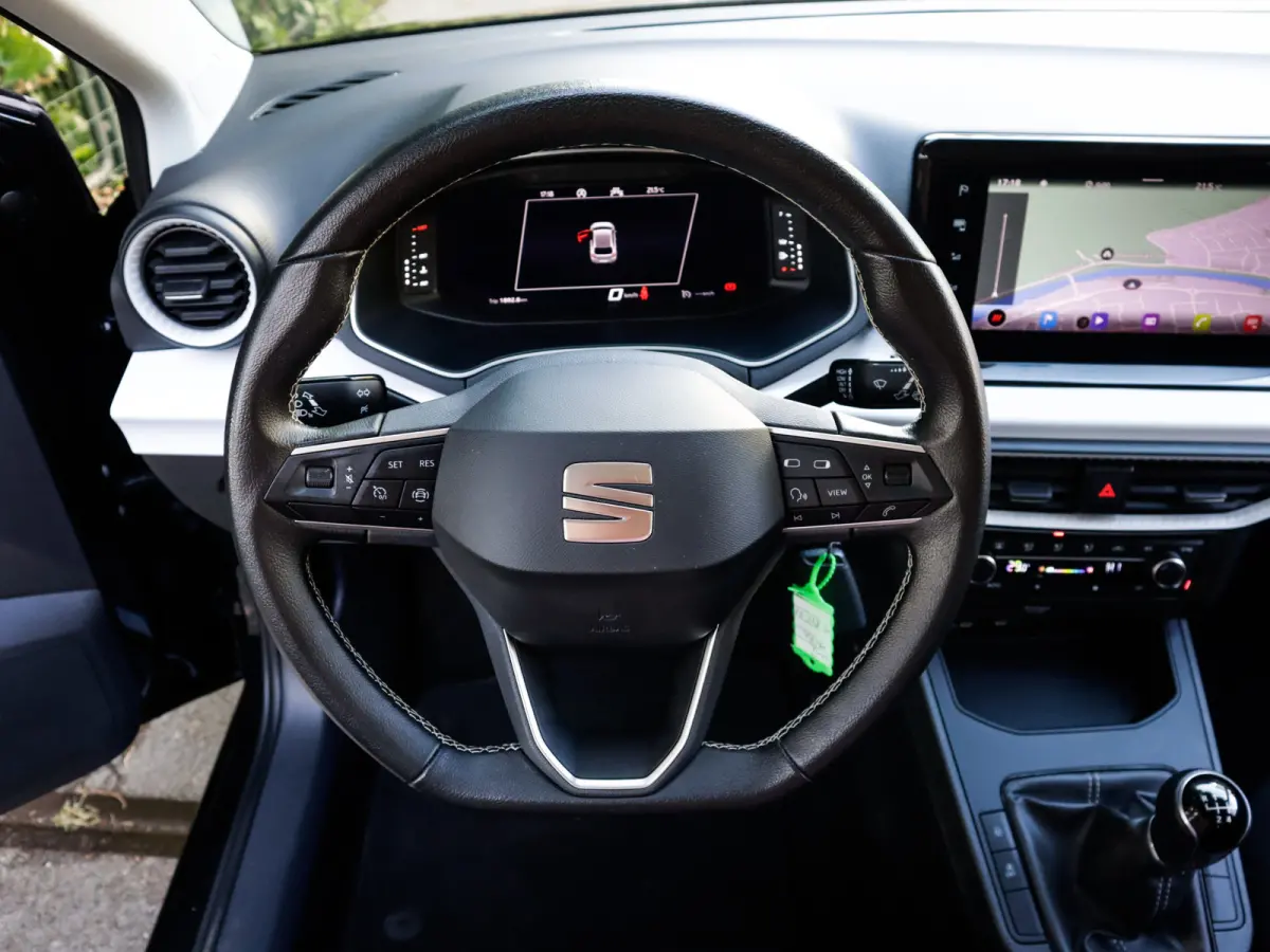 1.0 EcoTSI Style Business Connect 1e-Eig. & Dealer-Onderh. BOVAG-Garantie. NL-Auto.