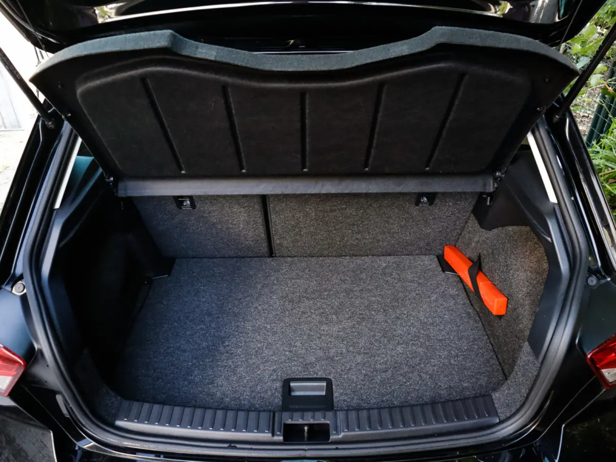 1.0 EcoTSI Style Business Connect 1e-Eig. & Dealer-Onderh. BOVAG-Garantie. NL-Auto.