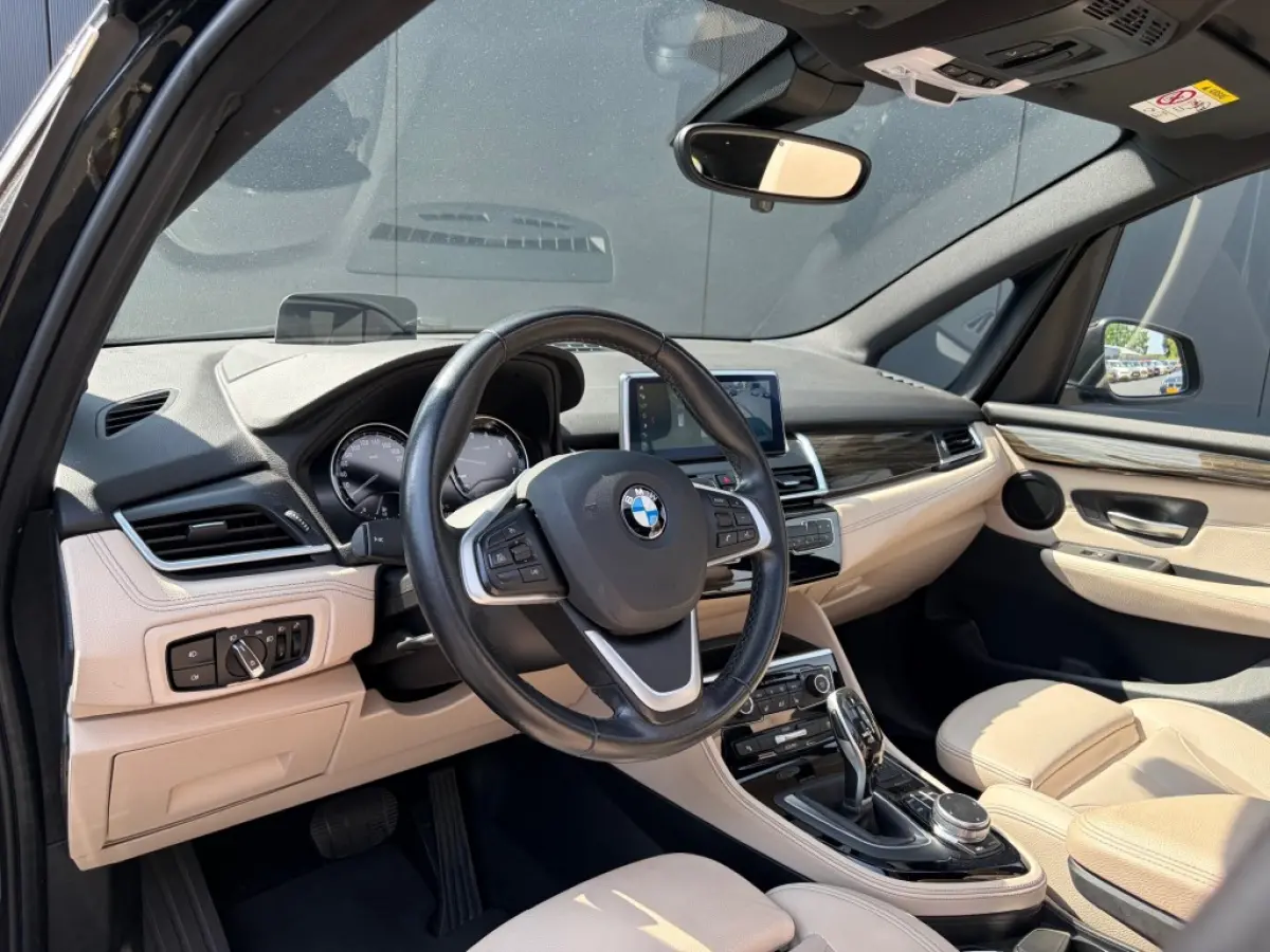 218i Aut. Pano LED Leder Camera Navi Cruise HUD Trekhaak NL-auto