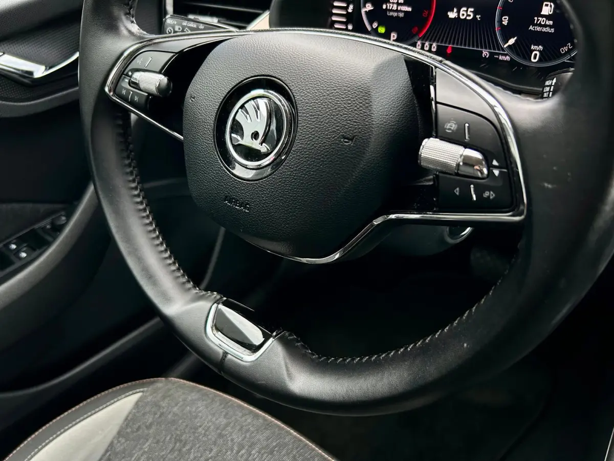 1.5 TSI ACT Business Edition, Camera, carplay, trekhaak afneembaar, stoelverwarming