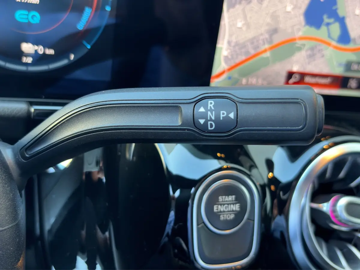 250e 160pk AMG Line | Camera | 19-inch velgen | Handsfree achterklep | Climate control | Navigatie | DAB | Metallic lak | Privacyglass | Stoelverwarming |