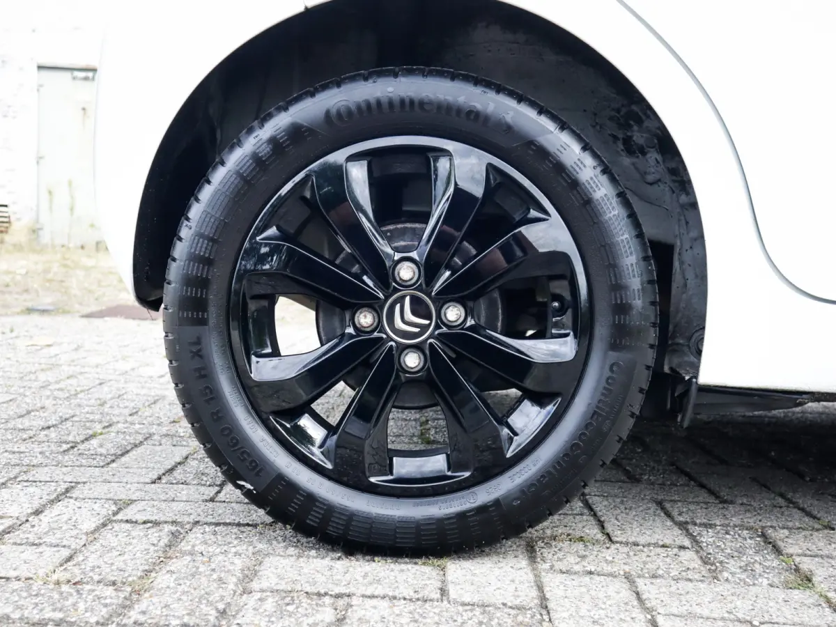 1.0 VTi Shine 2e-Eig. & Dealer-Onderh. BOVAG-Garantie. NL-Auto.