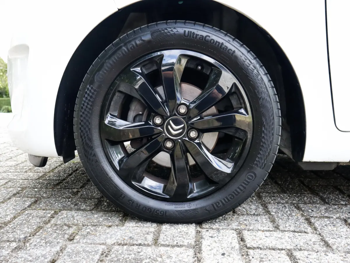 1.0 VTi Shine 2e-Eig. & Dealer-Onderh. BOVAG-Garantie. NL-Auto.