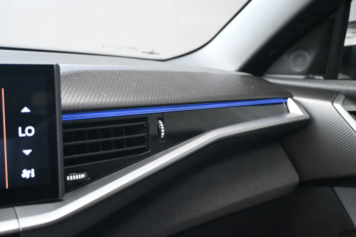 1.6 Turbo Plug-in-Hybrid GS 195pk Tot 8 Jaar Garantie! | Schuif-/Kanteldak | FOCAL | Head-Up Display | Elektr. Achterklep | LED-Matrix | Adaptive Cruise | !!