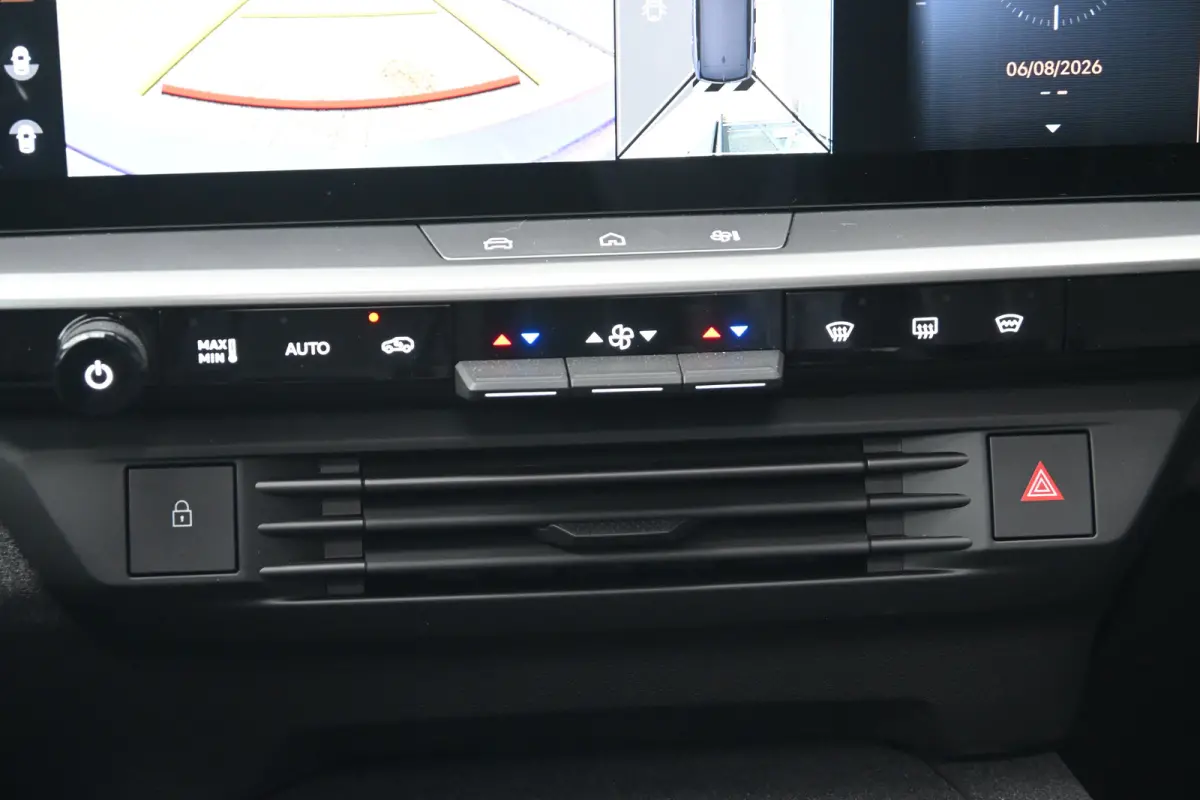 1.6 Turbo Plug-in-Hybrid GS 195pk Tot 8 Jaar Garantie! | Schuif-/Kanteldak | FOCAL | Head-Up Display | Elektr. Achterklep | LED-Matrix | Adaptive Cruise | !!