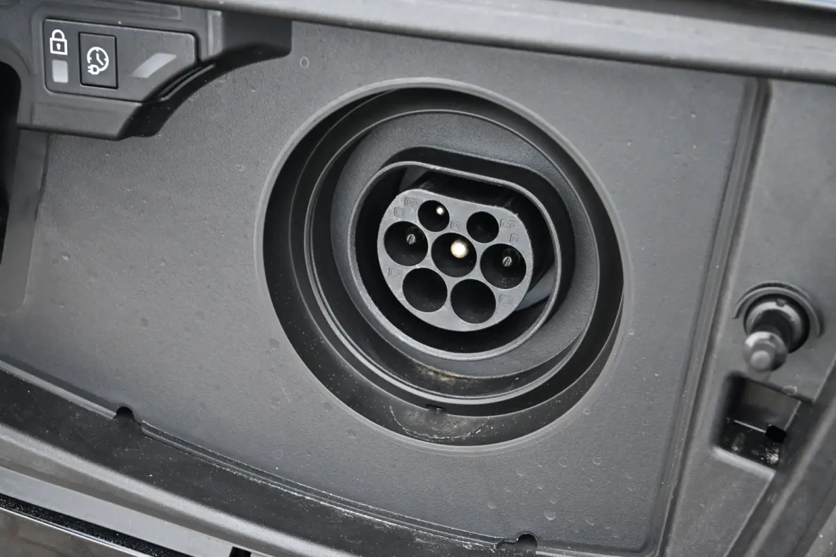 1.6 Turbo Plug-in-Hybrid GS 195pk Tot 8 Jaar Garantie! | Schuif-/Kanteldak | FOCAL | Head-Up Display | Elektr. Achterklep | LED-Matrix | Adaptive Cruise | !!