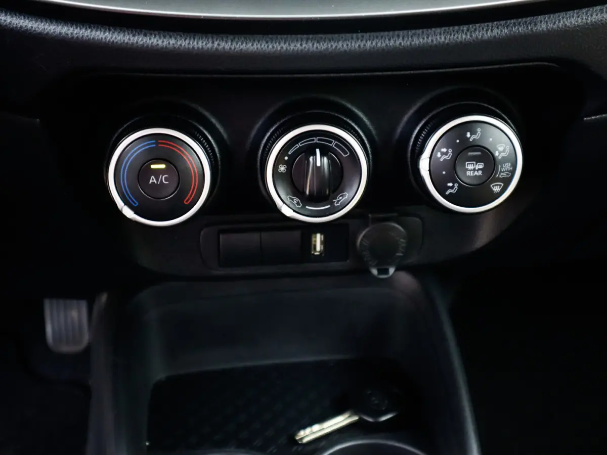 1.0 VVT-i MT Play 1e-Eig. & Keurig-Onderh. BOVAG-Garantie. NL-Auto.