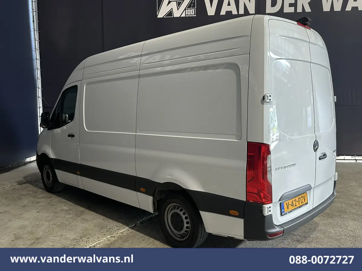 311 CDI L2H2 2025 model Euro6 Airco | XXL MBUX | Apple Carplay | Camera | Adaptieve Cruisecontrol Bijrijdersbank