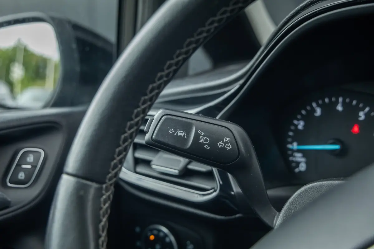 1.0 EcoBoost Titanium | AUTOMAAT | Dealer o.h. | Keyless-entry | Privacy-glass | Apple carplay / andriod auto | Cruise control