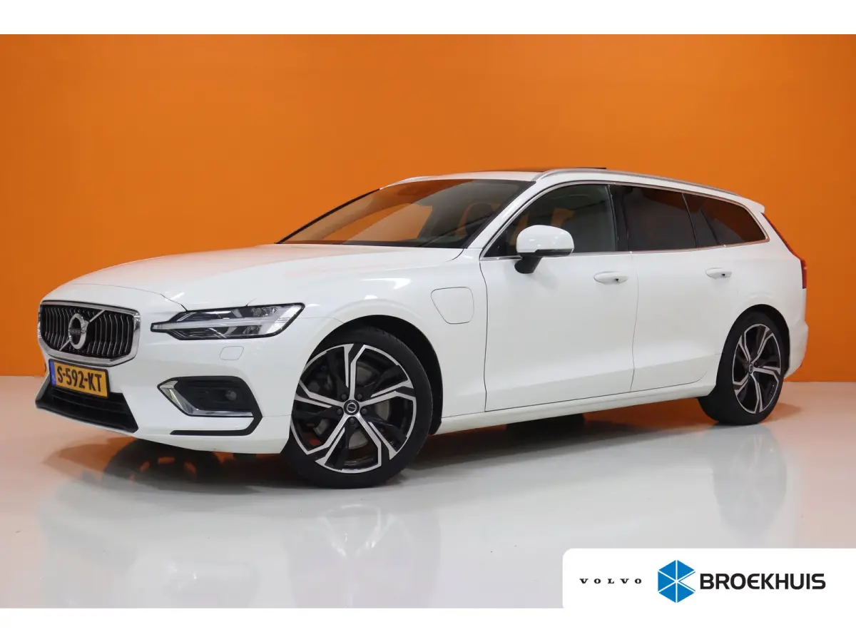 2.0 T8 Twin Engine AWD Inscription | Pano | Leer | Trekhaak |