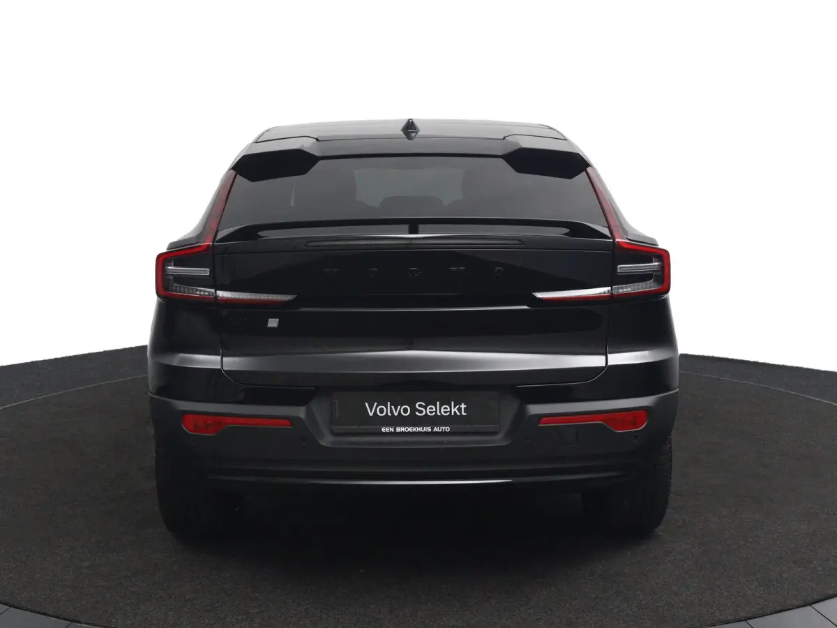 Black Edition Ultra Europa Single Motor Extended Range 82 kWh | Achterbank verwarmd | Apple Carplay/Android Auto|telefoonintegratie premium | Comfortstoel(en)
