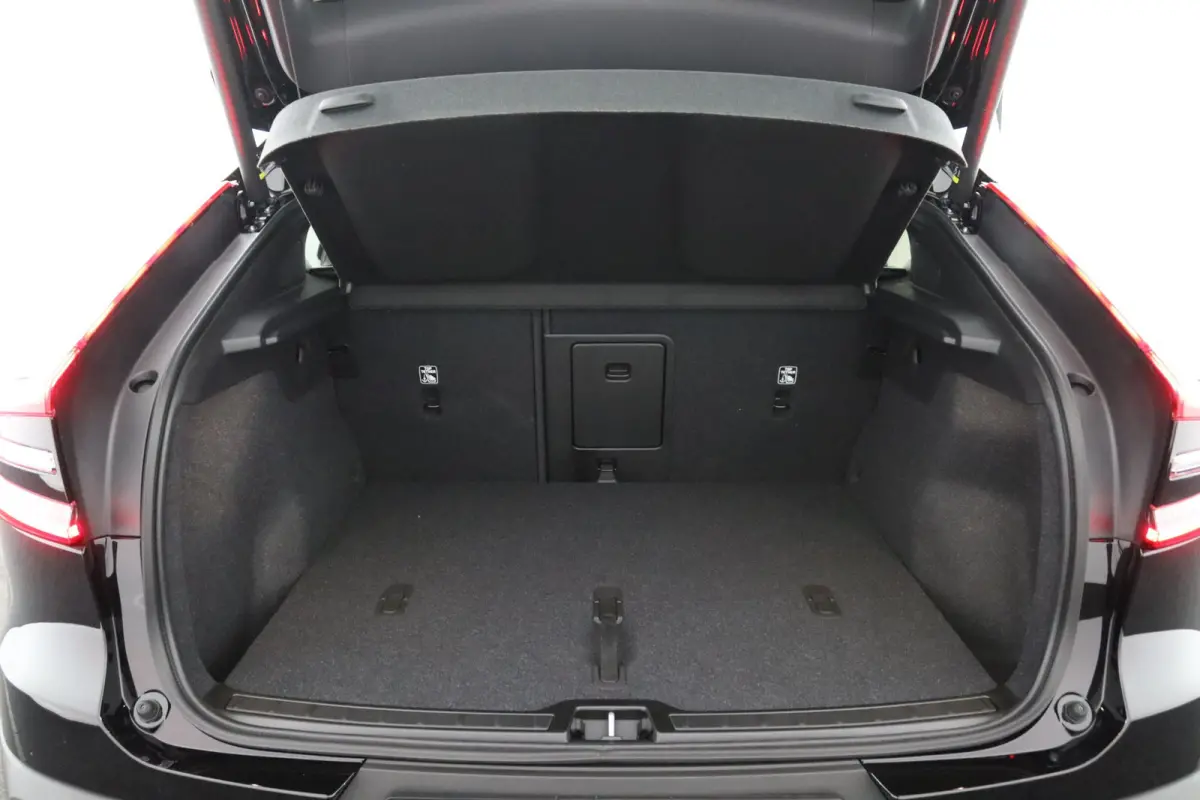 Black Edition Ultra Europa Single Motor Extended Range 82 kWh | Achterbank verwarmd | Apple Carplay/Android Auto|telefoonintegratie premium | Comfortstoel(en)