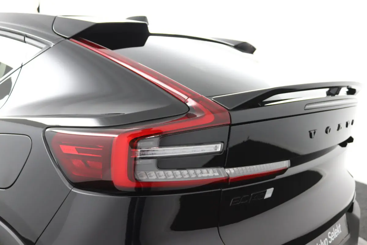 Black Edition Ultra Europa Single Motor Extended Range 82 kWh | Achterbank verwarmd | Apple Carplay/Android Auto|telefoonintegratie premium | Comfortstoel(en)