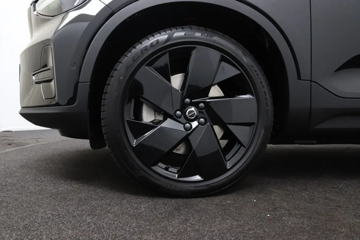 Black Edition Ultra Europa Single Motor Extended Range 82 kWh | Achterbank verwarmd | Apple Carplay/Android Auto|telefoonintegratie premium | Comfortstoel(en)