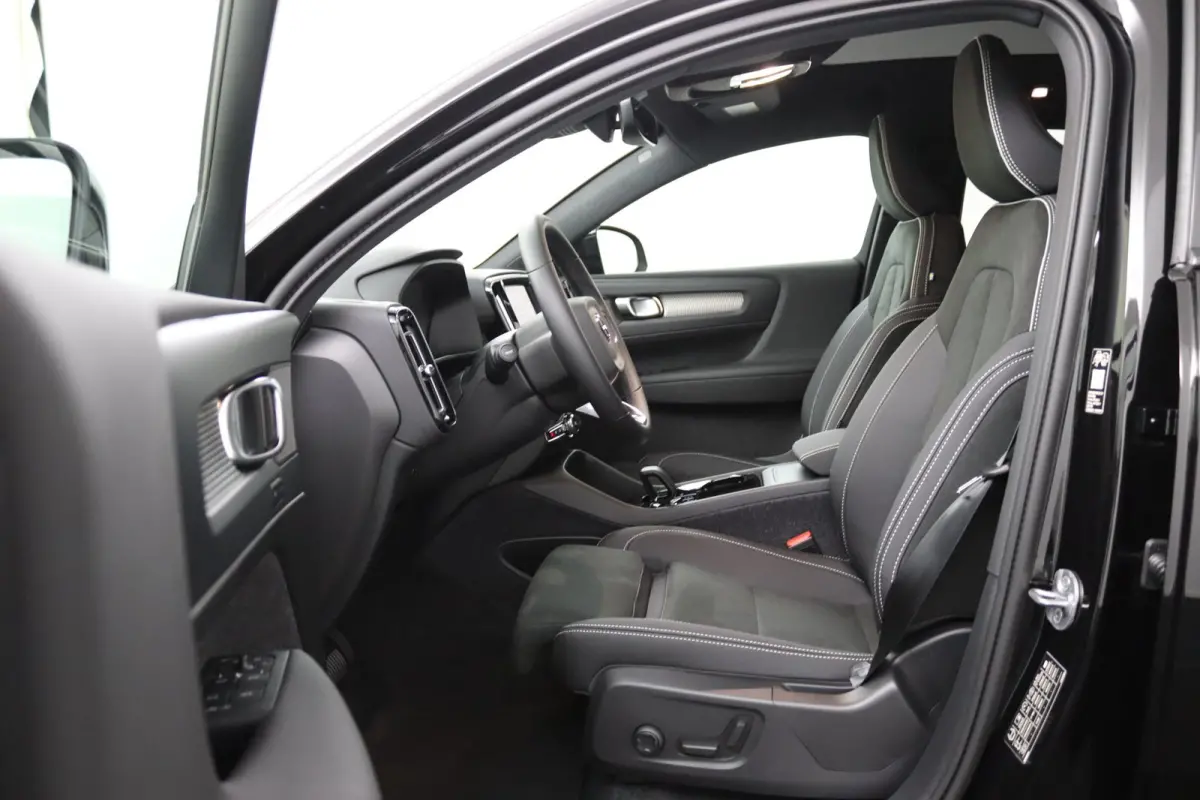 Black Edition Ultra Europa Single Motor Extended Range 82 kWh | Achterbank verwarmd | Apple Carplay/Android Auto|telefoonintegratie premium | Comfortstoel(en)