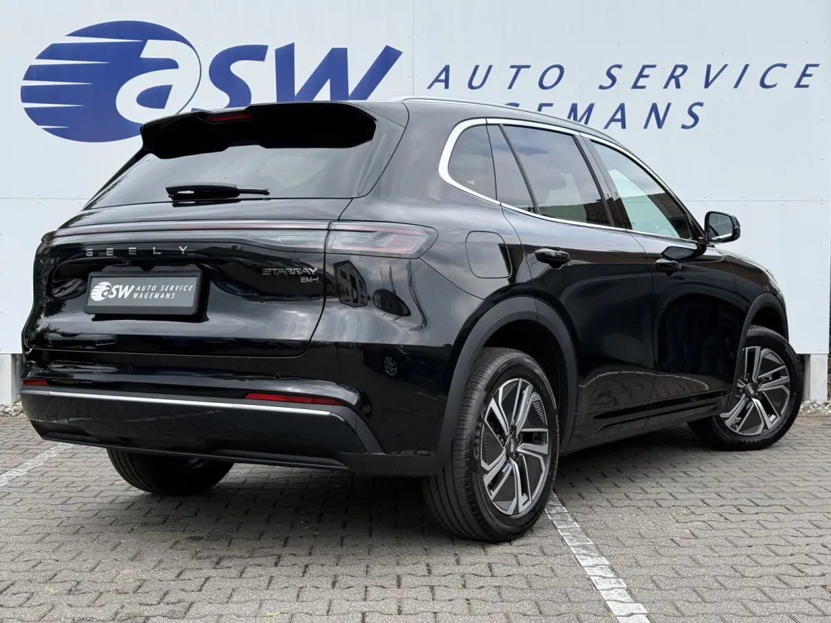 1.5 Pro PHEV | 83 km Elektrisch | 8 jaar Garantie | 360 Camera | Geely Specialist
