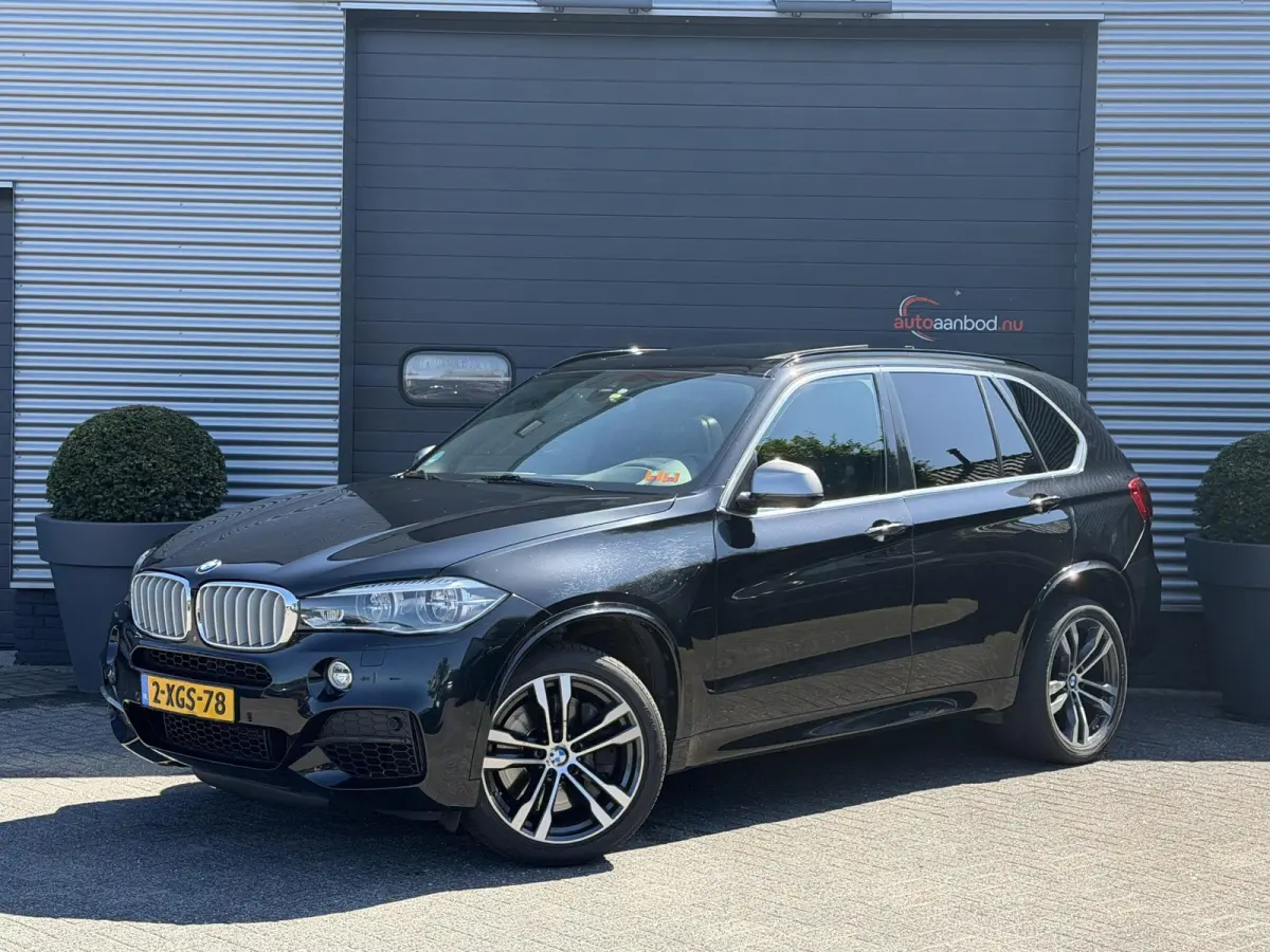 M50d 7p. | Panoramadak | 360* Camera | Head-Up Display | Elektrische Trekhaak | Elektrische Achterklep |