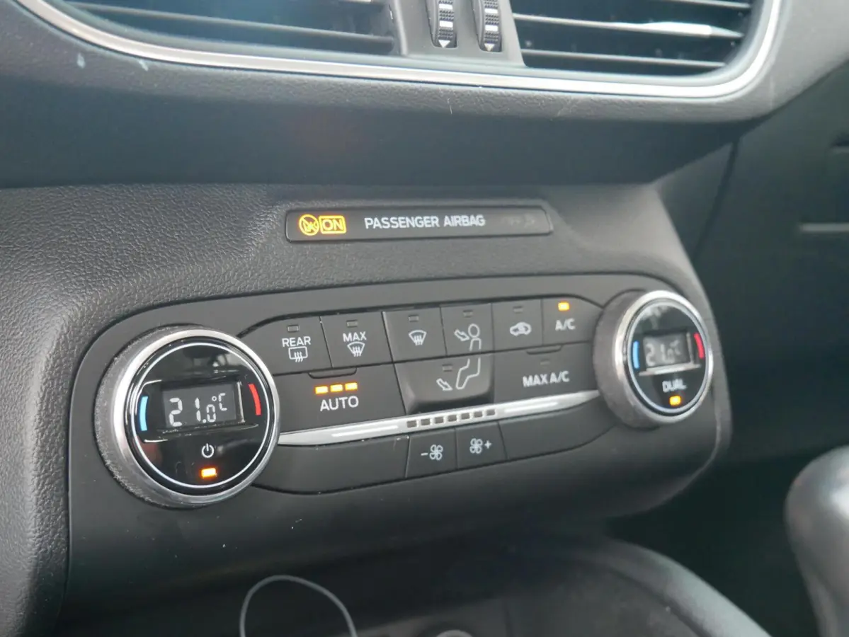 1.5 EcoBoost Titanium Business NL Auto| Trekhaak| Dealer onderhouden