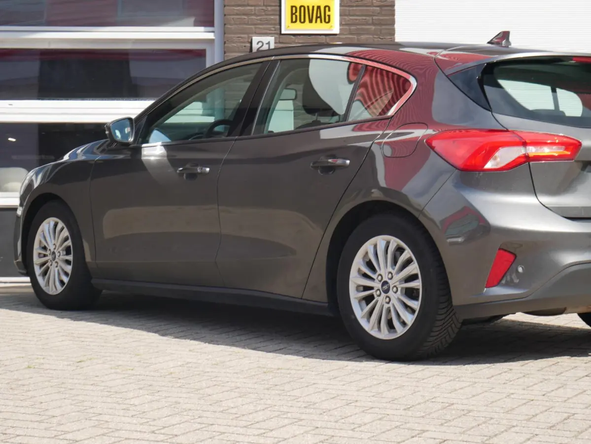 1.5 EcoBoost Titanium Business NL Auto| Trekhaak| Dealer onderhouden