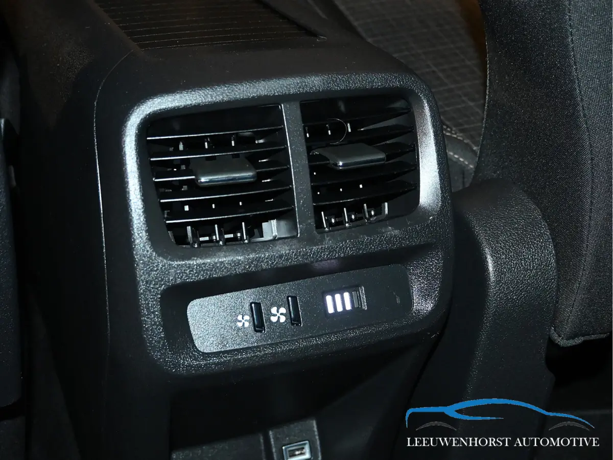 1.2 Puretech GT-Line, panodak, half leer, DAB, clima, cruise, keyless NL-dealerauto