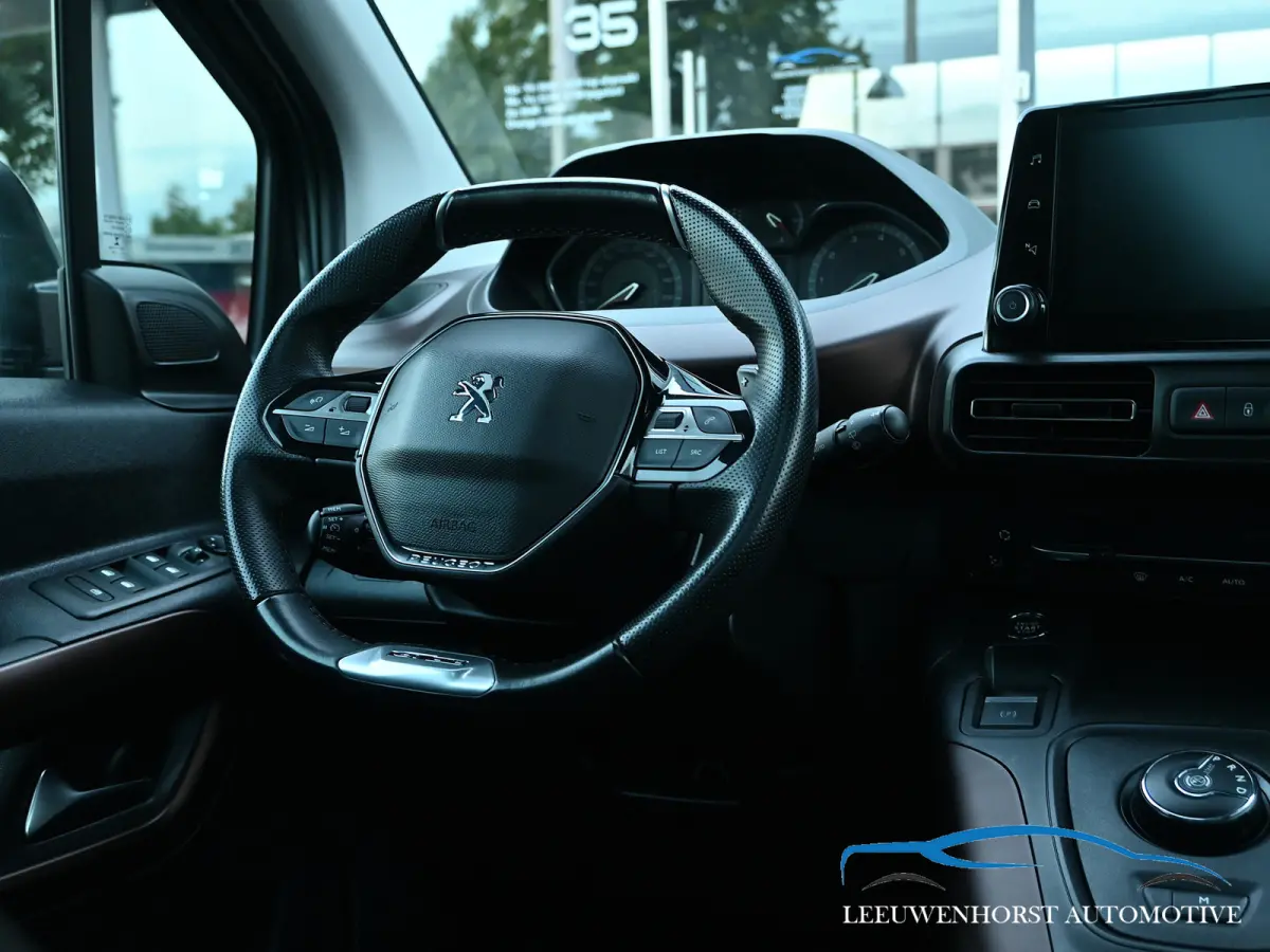 1.2 Puretech GT-Line, panodak, half leer, DAB, clima, cruise, keyless NL-dealerauto
