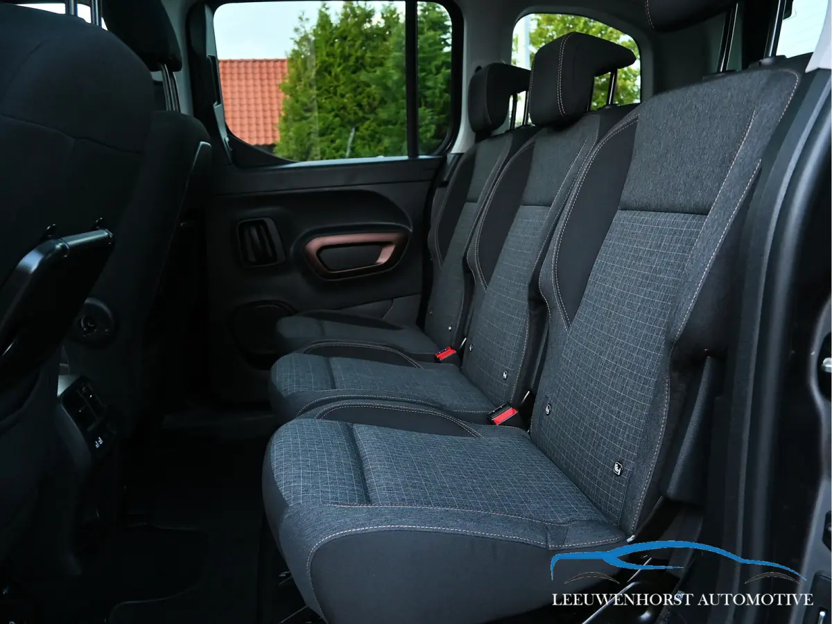 1.2 Puretech GT-Line, panodak, half leer, DAB, clima, cruise, keyless NL-dealerauto
