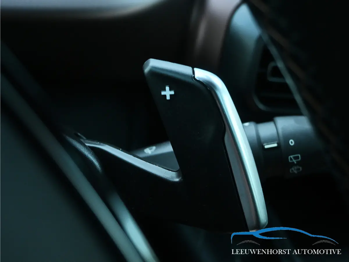 1.2 Puretech GT-Line, panodak, half leer, DAB, clima, cruise, keyless NL-dealerauto