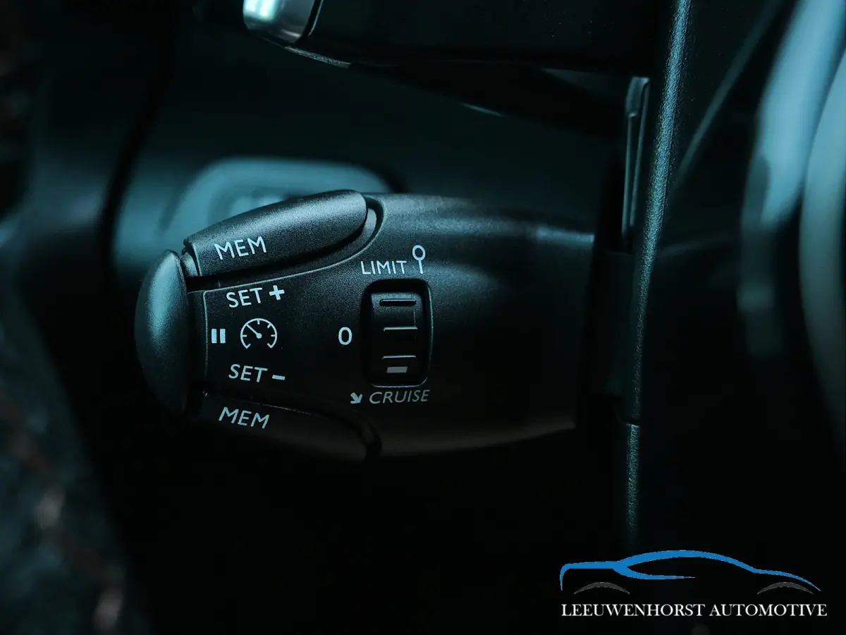 1.2 Puretech GT-Line, panodak, half leer, DAB, clima, cruise, keyless NL-dealerauto