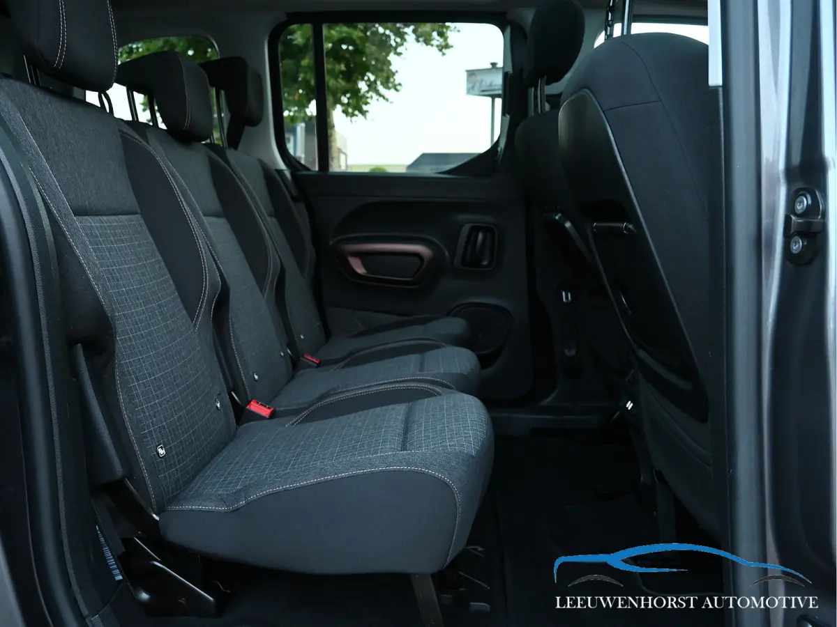 1.2 Puretech GT-Line, panodak, half leer, DAB, clima, cruise, keyless NL-dealerauto