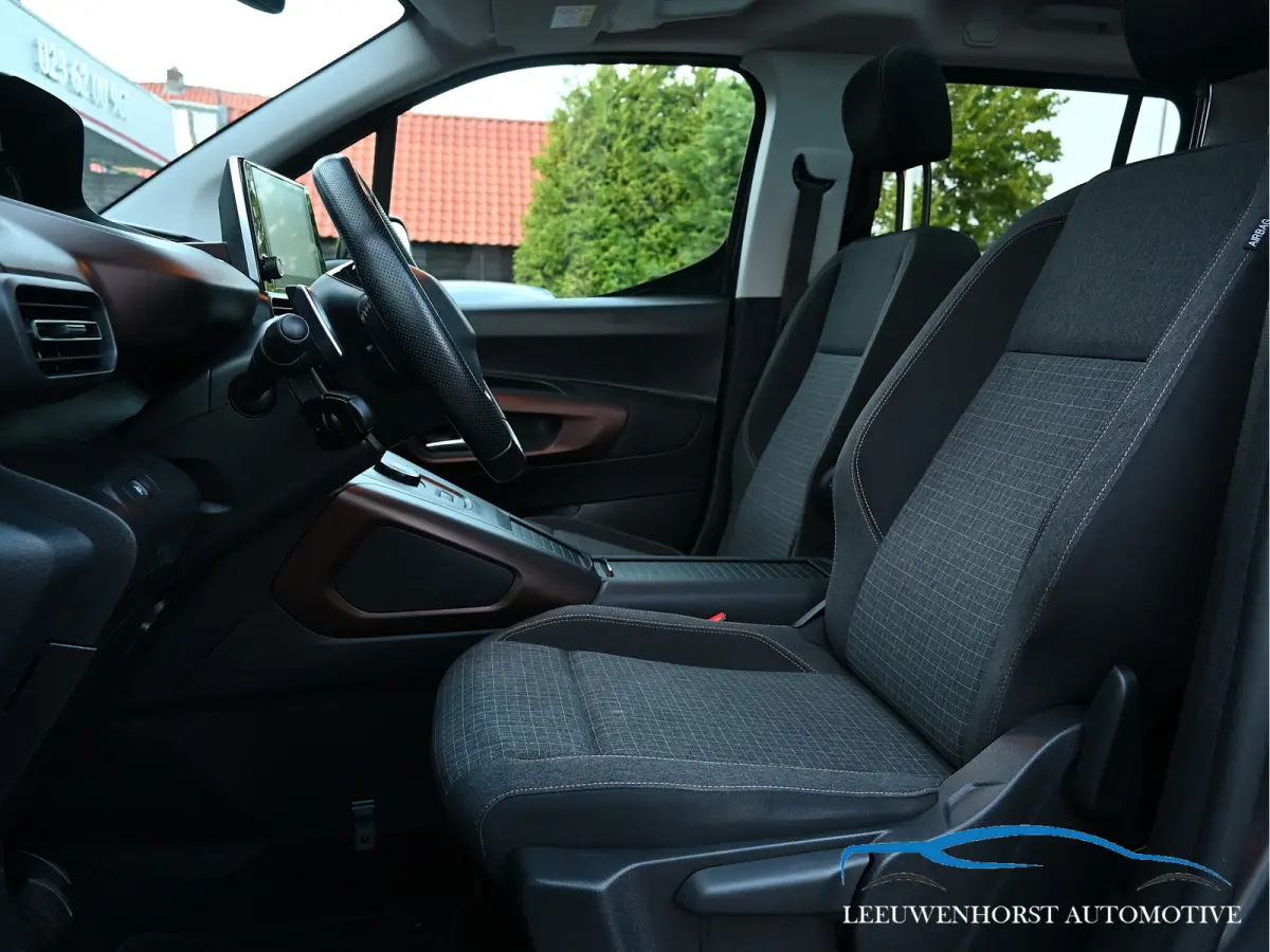 1.2 Puretech GT-Line, panodak, half leer, DAB, clima, cruise, keyless NL-dealerauto