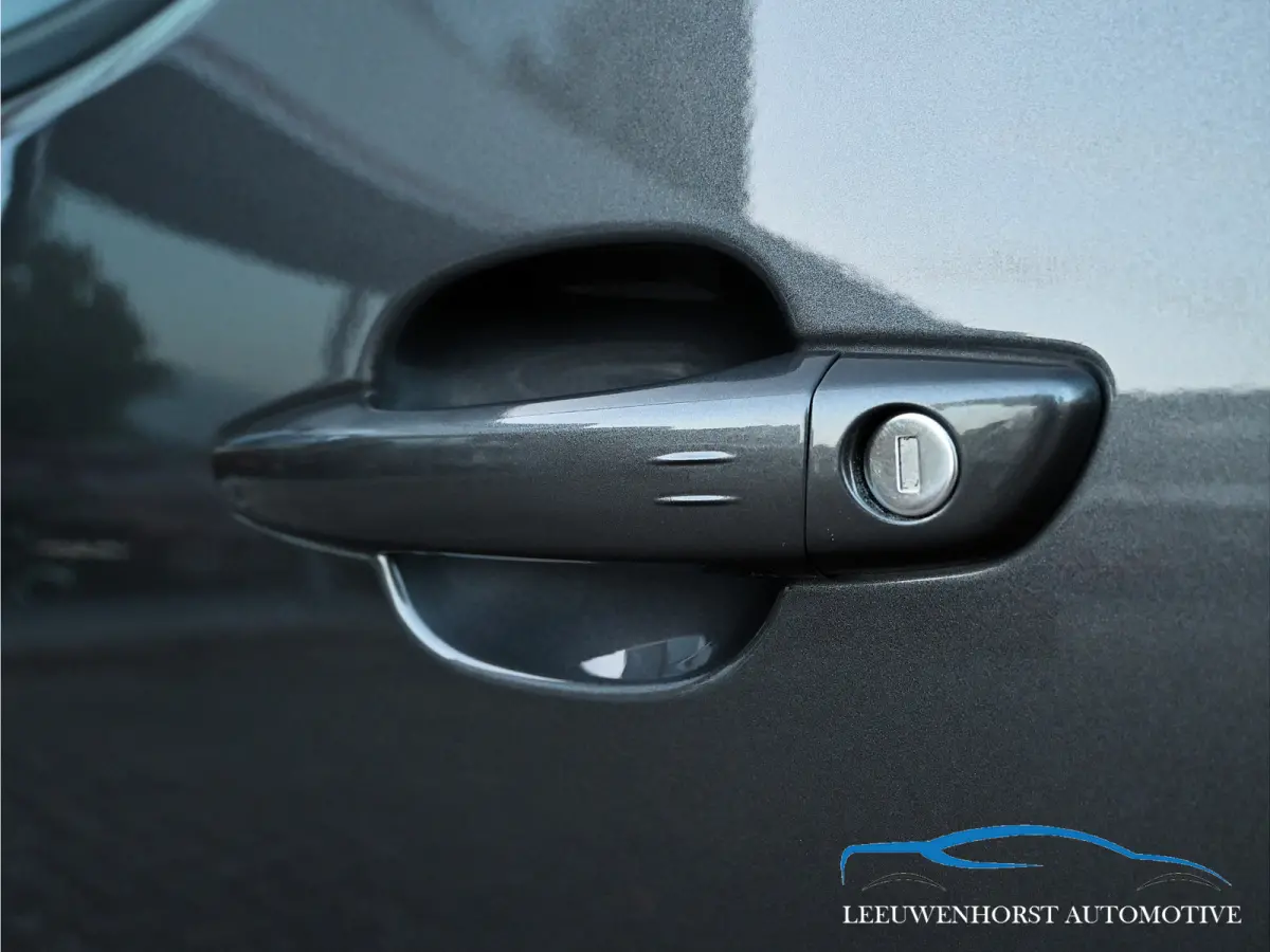 1.2 Puretech GT-Line, panodak, half leer, DAB, clima, cruise, keyless NL-dealerauto