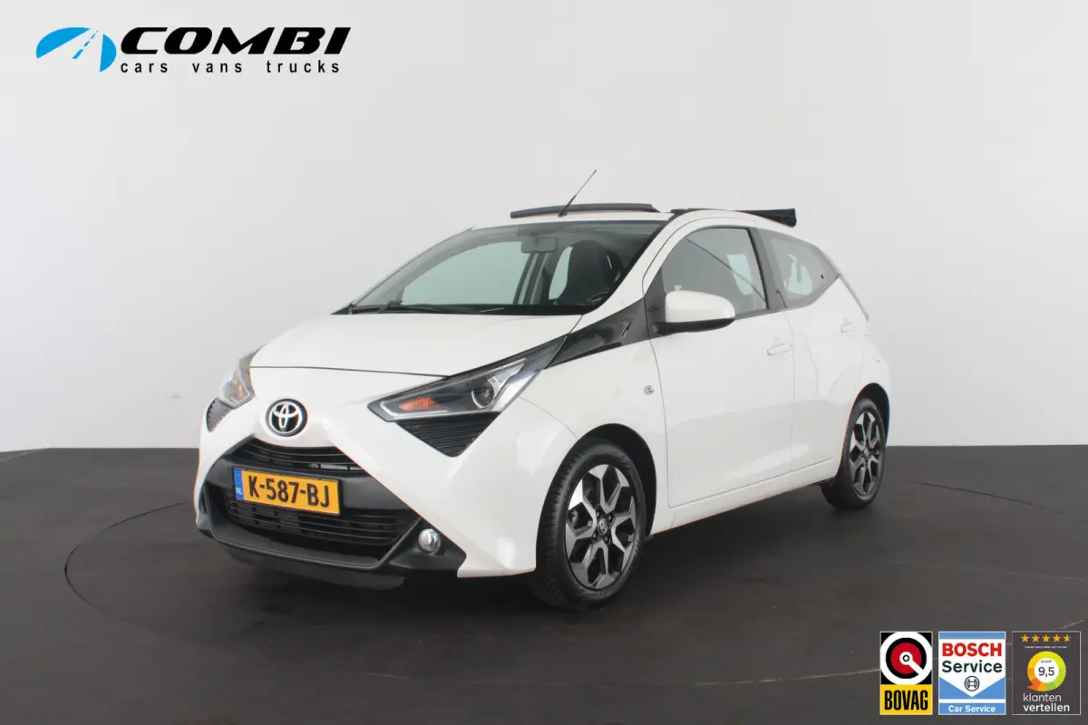 1.0 VVT-i x-joy > Schuifdak/Camera/Navigatie via (Apple CarPlay / Android Auto)
