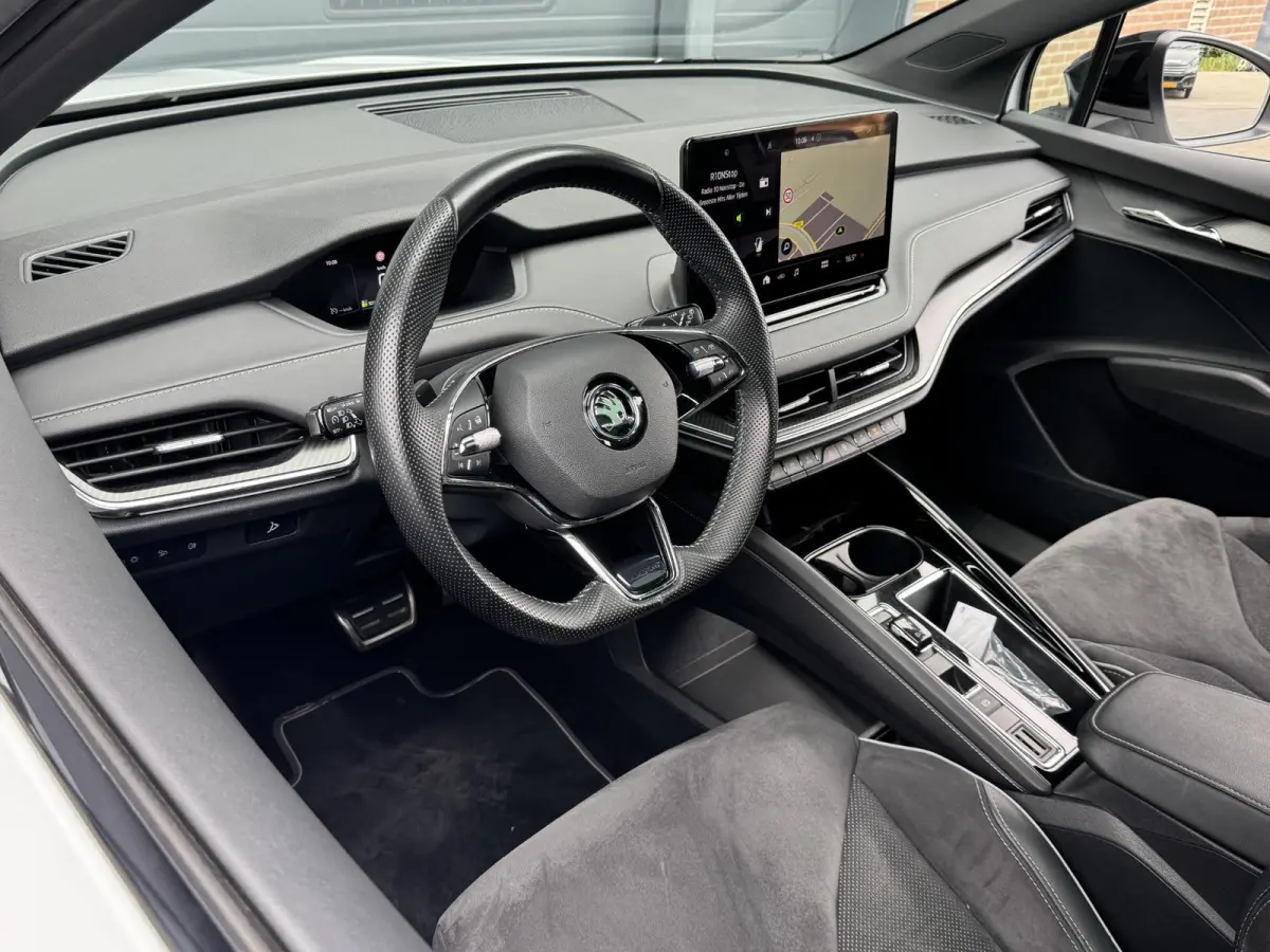 80 SPORTLINE (92% SOH) I GROOT ACCUPAKKET I WARMTEPOMP I NAVIGATIE I SCHUIF/KANTELDAK