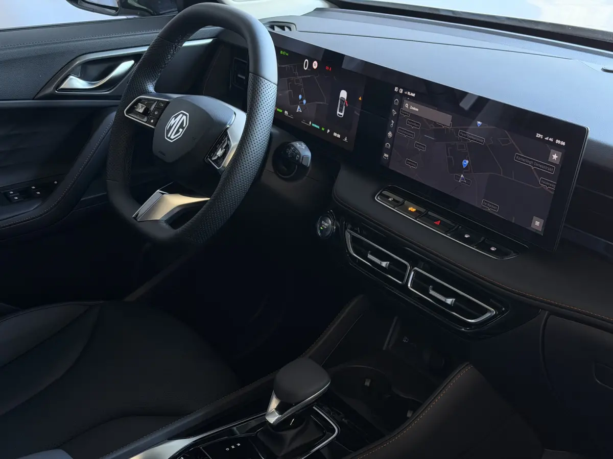 1.5 TGDI LUXURY PHEV PLUG-IN HYBRIDE | LEER | 272PK NIEUWE AUTO | >1.000 KM TOTAAL BEREIK | 360° CAMERA | ELEKTRISCHE ACHTERKLEP | STOEL/STUUR. VERWARMING | FULL LED | ELEKTRISCHE S