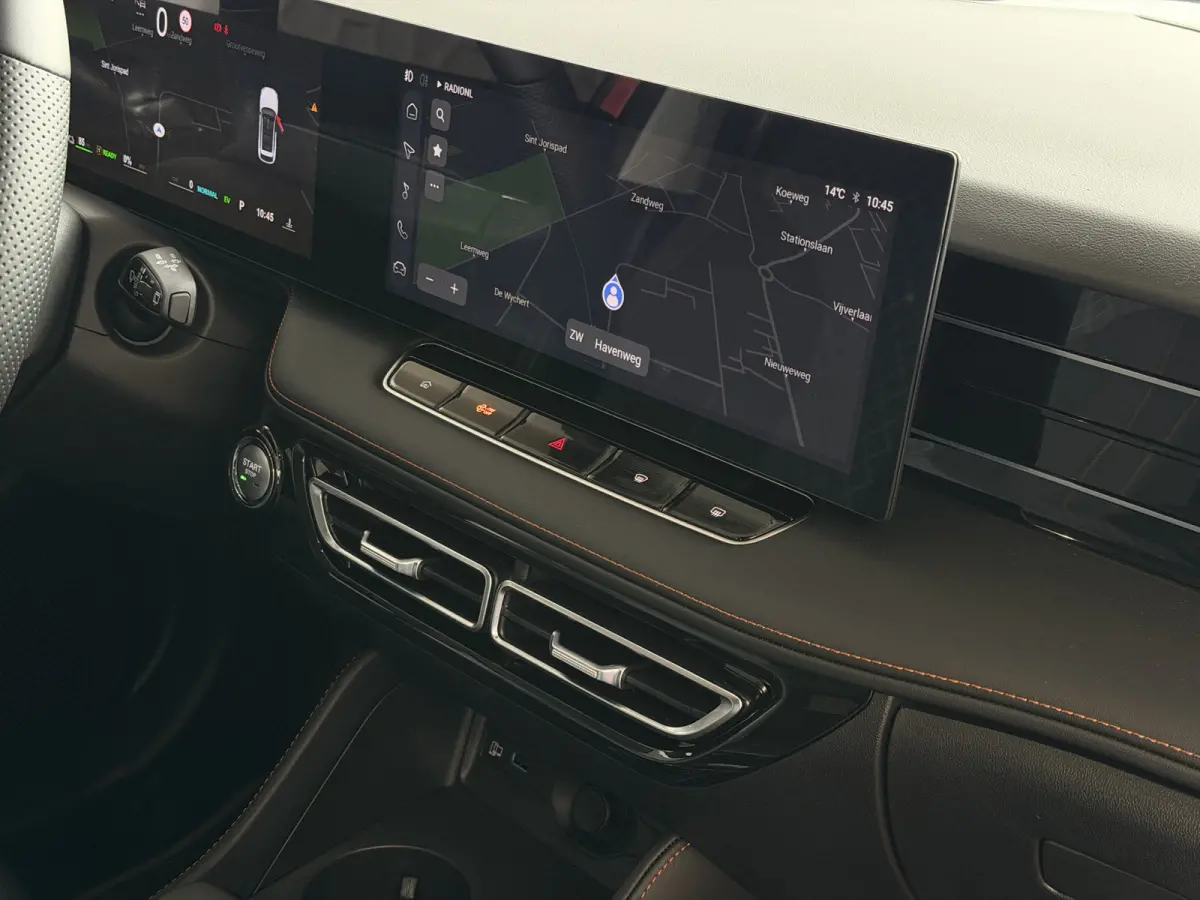 1.5 TGDI LUXURY PHEV PLUG-IN HYBRIDE | LEER | 272PK NIEUWE AUTO | >1.000 KM TOTAAL BEREIK | 360° CAMERA | ELEKTRISCHE ACHTERKLEP | STOEL/STUUR. VERWARMING | FULL LED | ELEKTRISCHE S