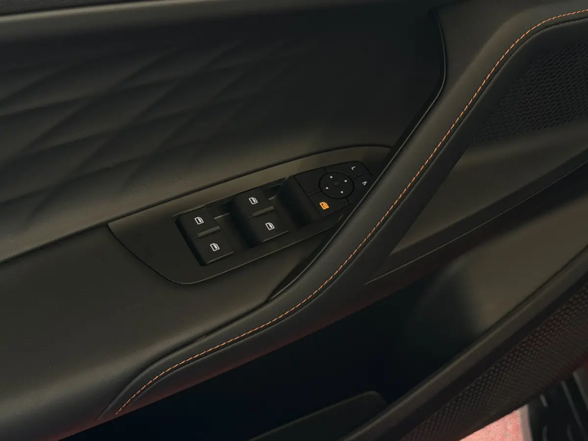 1.5 TGDI LUXURY PHEV PLUG-IN HYBRIDE | LEER | 272PK NIEUWE AUTO | >1.000 KM TOTAAL BEREIK | 360° CAMERA | ELEKTRISCHE ACHTERKLEP | STOEL/STUUR. VERWARMING | FULL LED | ELEKTRISCHE S
