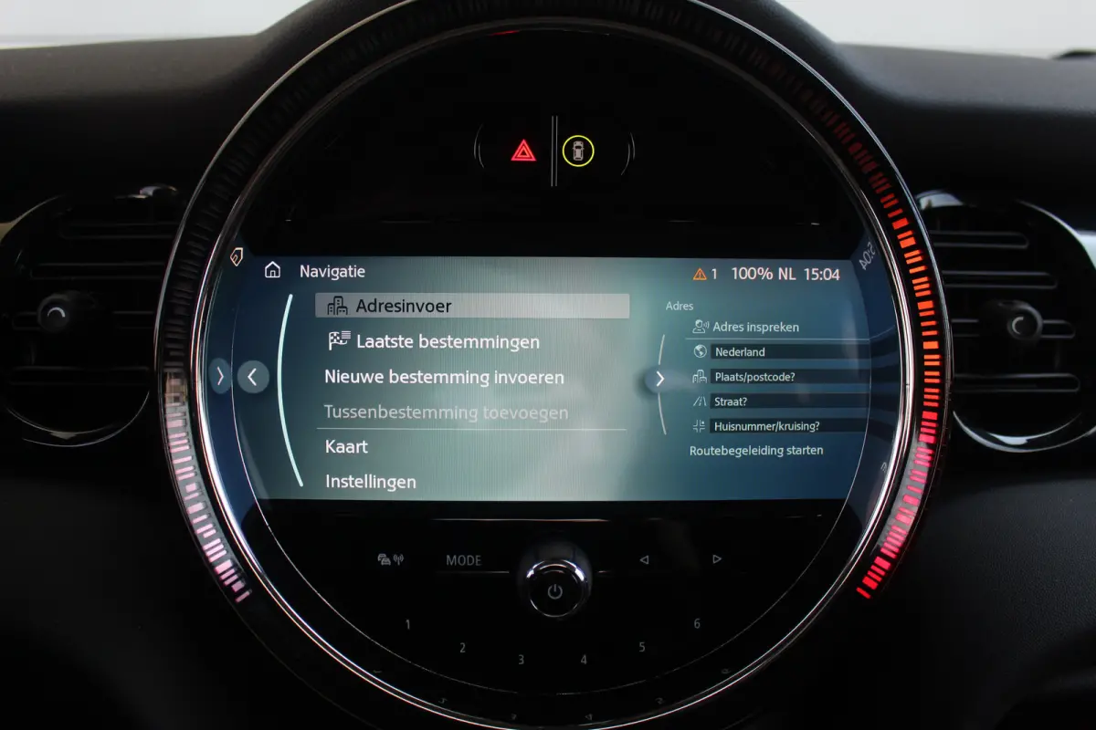 1.5 One Business Edition | Camera | Half Leder | Navigatie | CarPlay | LED | 16" LMV | Camera | Half Leder | Navigatie | CarPlay | LED | 16" LMV |