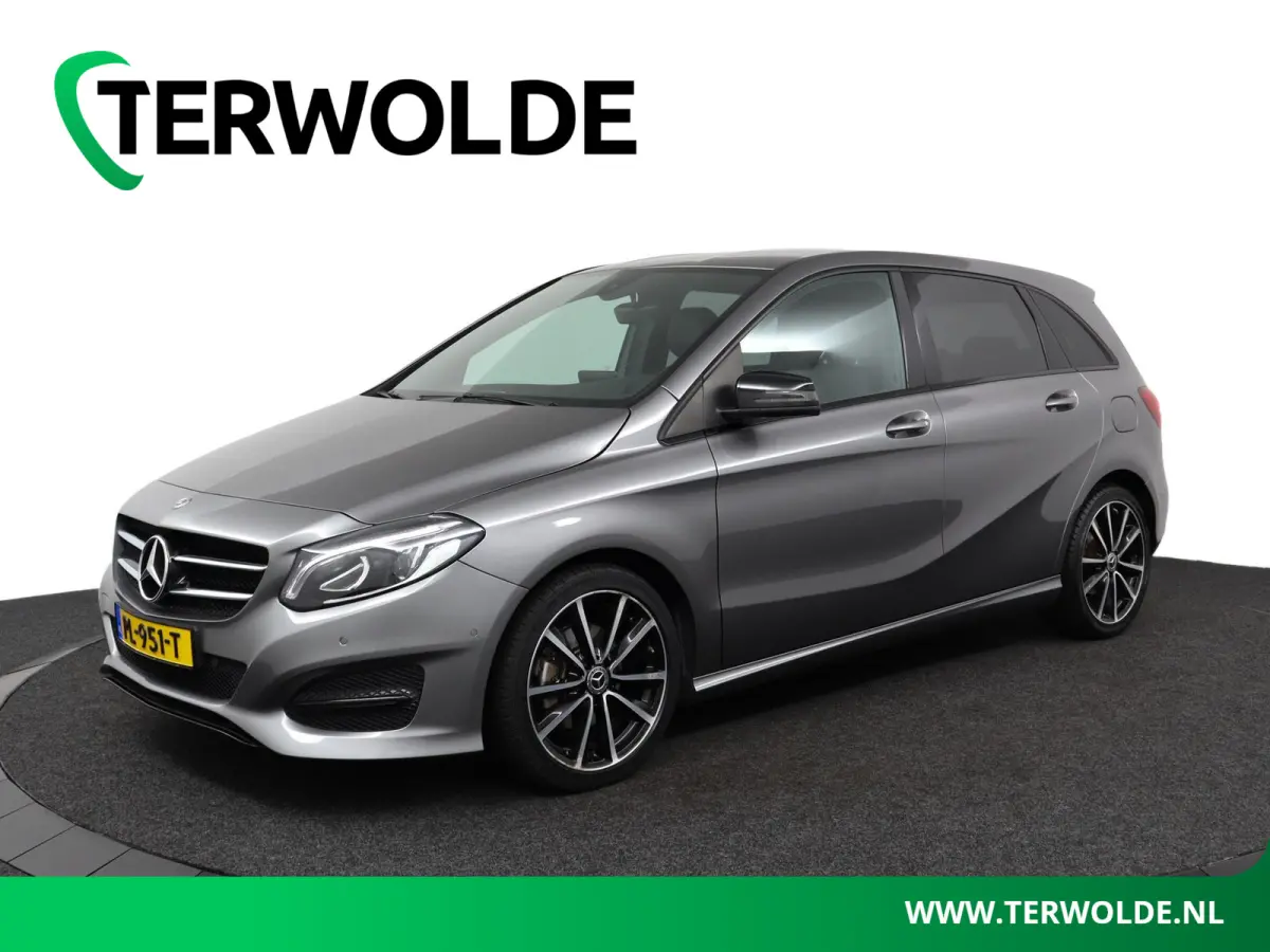 180 Family Edition | AUTOMAAT | Lederlook | Night-pakket | Connect Me Navigatie |