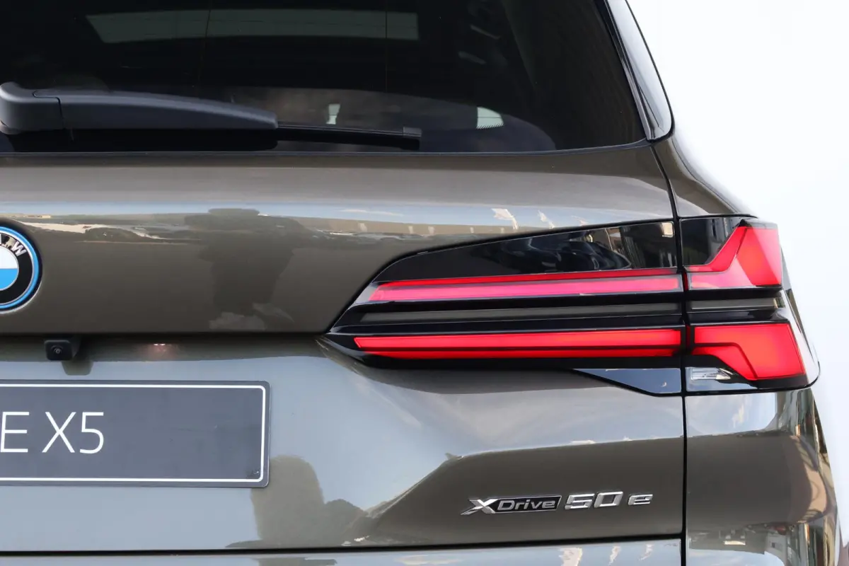 xDrive50e High Executive | M Sportpakket Pro | Innovation Pack | Professional Pack | Exclusive Pack | Panoramadak