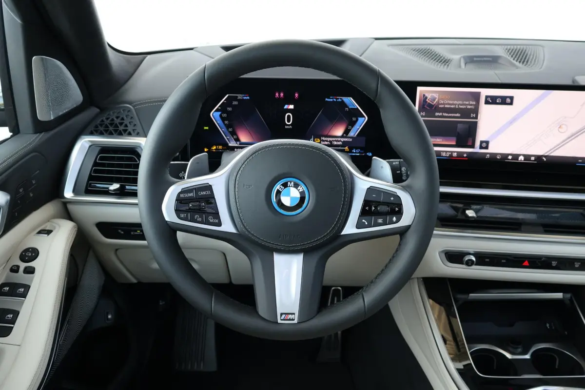 xDrive50e High Executive | M Sportpakket Pro | Innovation Pack | Professional Pack | Exclusive Pack | Panoramadak